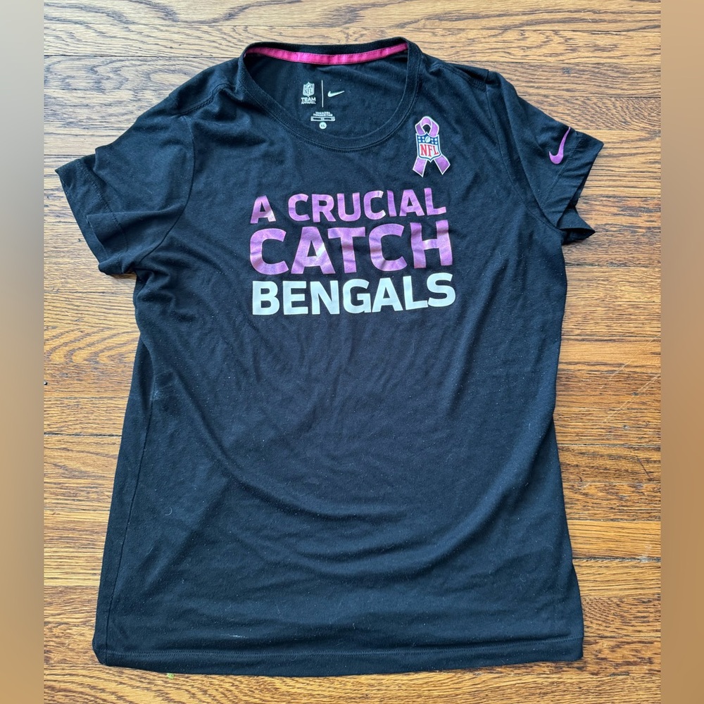 CINCINNATI BENGALS WOMEN’S CRUCIAL CATCH (NIKE) Team Apparel Black t shirt